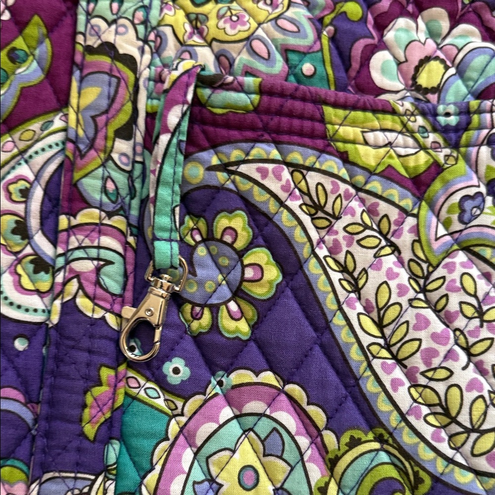 Vibrant Paisley Tote Bag Vera Bradley purple 14 by 16. Pockets. Tortoise latch - Picture 3 of 8